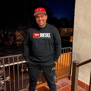 Meet your Posher, Jorge